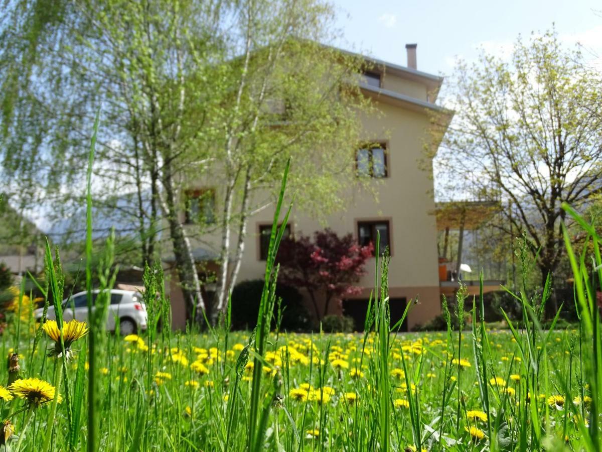 La Casa Di Clara Esine Exterior foto